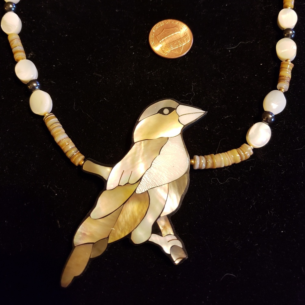 Lee Sands 1970's Vintage Mother of Pear Necklace